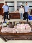 女子取150萬(wàn)現(xiàn)金投資民警緊急勸阻 詐騙套路險(xiǎn)些得逞