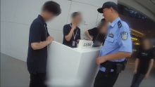 寧波姑娘一口氣買5部新手機(jī) 店員報(bào)警 識(shí)破詐騙保住8.3萬