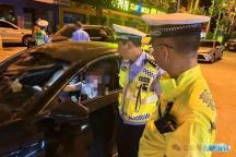 女子駕車途中喝雞尾酒解渴被查獲 認(rèn)知誤區(qū)惹禍