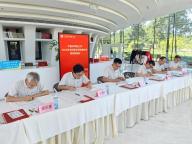 国科大本科录取通知书001号签收 院士手书寄语新生