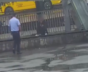 民警开完会返程途中遇到网逃人员，直接带回公安局
