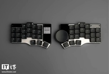 Toucan 机械键盘亮相：分体式人体工学键位，自带圆形触摸板、显示屏