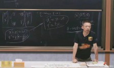 黑洞里会是另一个世界吗？张朝阳：会被吞没撕扯