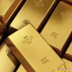 郑州一门店两天卖出近2000克金条 金价跳水引发抢购潮