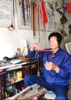 木杆秤制作技艺传承人慈天飞