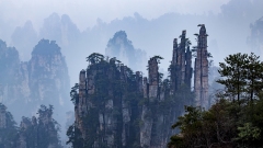Hunan : le site touristique de Wulingyuan vu du ciel