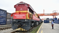 Chengdu: départ du premier train de fret régulier Ouzhoutong pour l’Europe