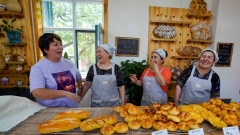 Xinjiang, panetteria Liuba offre opportunità di lavoro alle donne locali