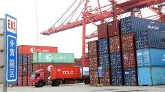 Cina: commercio estero resiliente nel primo semestre 2022