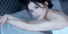 张婧仪一袭白色长裙气质温柔优雅