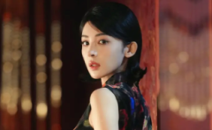 娜扎穿无袖旗袍裙风情万种 勾勒曼妙身姿曲线迷人