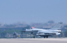 “计时，起飞！”云端之上飞行员锤炼实战能力