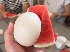 Xiale Watermelon: A Sweet Gift from 35° North Latitude