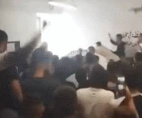 巴勒斯坦学生驱逐到访的欧盟外交官 抗议升级校园冲突