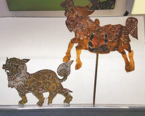  Prince Gong's Mansion Museum displays fine shadow puppets