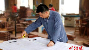 中国工艺美术大师陈玉树：中国古典家具中的佛法留痕