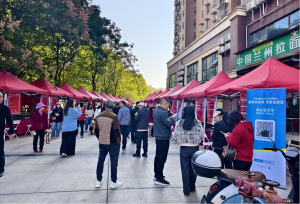 2025年东湖高新区“真情帮扶，岗稳业安”重点群体暨宝妈专场招聘会成功举办