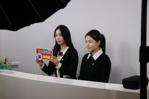 校地联动深耕法治服务 武汉高校与社区携手开展直播普法 筑牢反诈防线