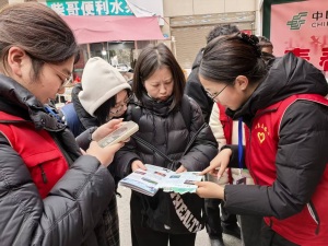 寒假不“躺平”，武汉高校大学生志愿者助力平安返乡路