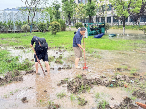 闻“汛”而动 同心护航——荆州学院多措并举筑牢暴雨天气安全防线