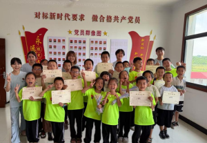 蝉鸣藏不住欢笑声!微光筑梦支教队趣味运动会燃动长寿村