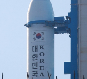 韩国再次发射自主研制火箭“世界号”