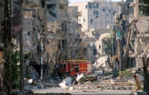 当地时间18日 美军在叙非法驻军基地遭导弹袭击