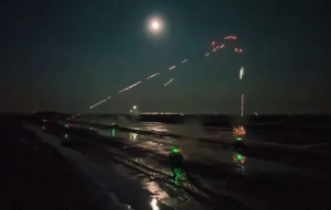 雷霆苍穹，全力出击！
