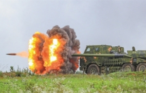 陆军某旅火力分队组织实弹射击考核