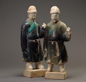 2尊明代陶俑入藏上海博物馆 流失海外文物回家了！