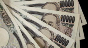日媒：日元的综合实力逼近50年来低点