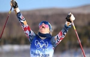 ​北京冬奥会首金 挪威选手约海于格夺冠