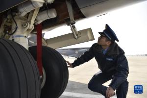 人大代表冯玮：更高效地使用战略投送力量