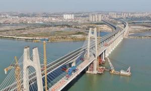 福厦铁路安海湾特大桥合龙，中国高铁跨海不减速！