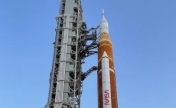 美航天局拟最早9月27日再尝试发射新一代登月火箭