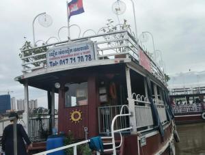 外交部：全力处置柬埔寨沉船事件，已有21人获救