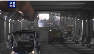 大连湾海底隧道全幅贯通预计明年具备全线通车条件