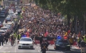 澳大利亚多地民众抗议 要求取消“国庆日”