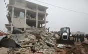 土耳其数十名运动员被埋地震废墟