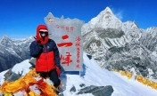 父亲众筹50万助16岁女儿挑战珠峰 珠峰已成“老朋友”