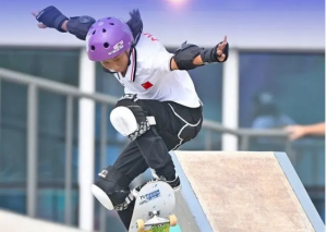 13岁少女崔宸曦成中国最年轻亚运冠军 女子滑板夺冠