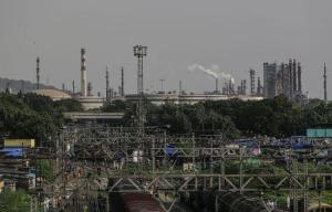 保供应 印度部分炼油厂推迟停产检修