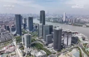 “智”赋产业新蓝图 催生万亿新空间