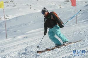 Koktokay Manzara Bölgesi’ne gelin, kayak sevincini yaşayın