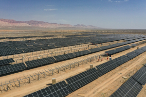Çin'in ilk on bin ton kapasiteli fotovoltaik yeşil hidrojen pilot projesi hizmete girdi
