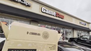 现实版刷钱BUG 玩家利用零售商以旧换新规则漏洞赚钱