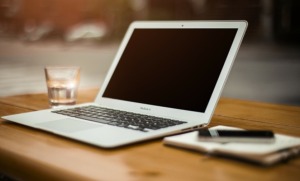 内存价格狂跌！电脑游戏主机仍涨价 部分机型暴涨5千元