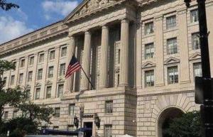 早报|中方再遭美制裁、老师妄谈南京大屠杀被开除