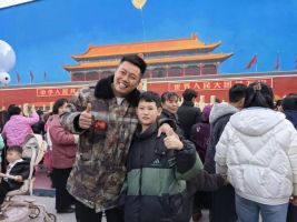 画家吴承言妻子讲述他们的爱情故事 笔墨寄情绘初心