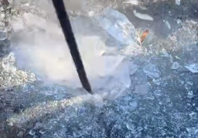 零下20度砸冰捕鱼的快乐谁懂